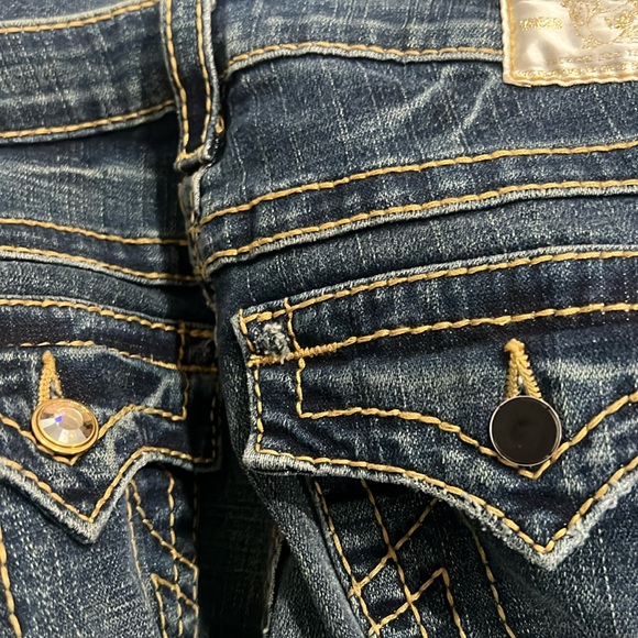 True religion size 28 - Picture 4 of 9